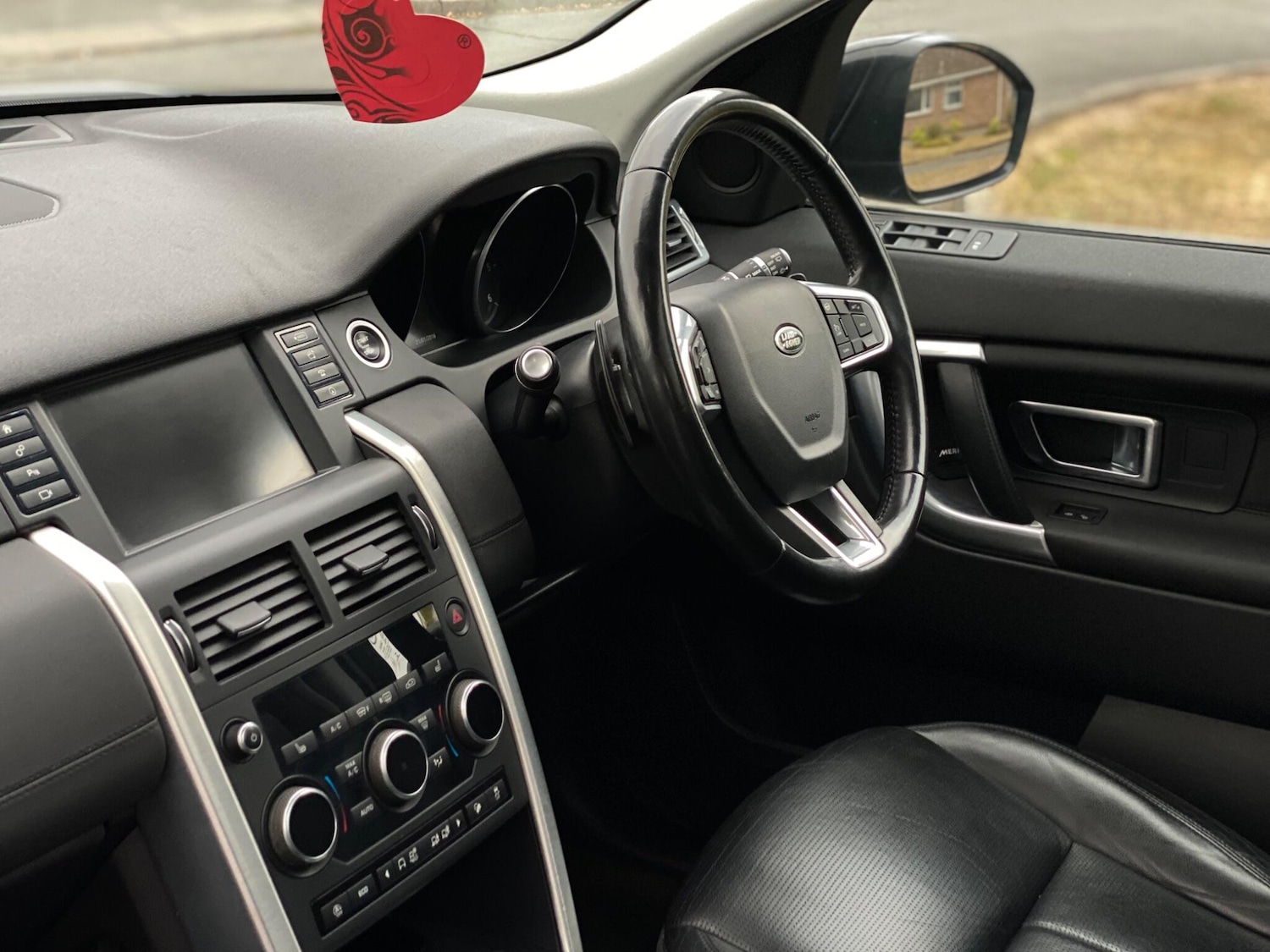 Used Land Rover Discovery Sport 2018 for sale - 76912757: Photo 13