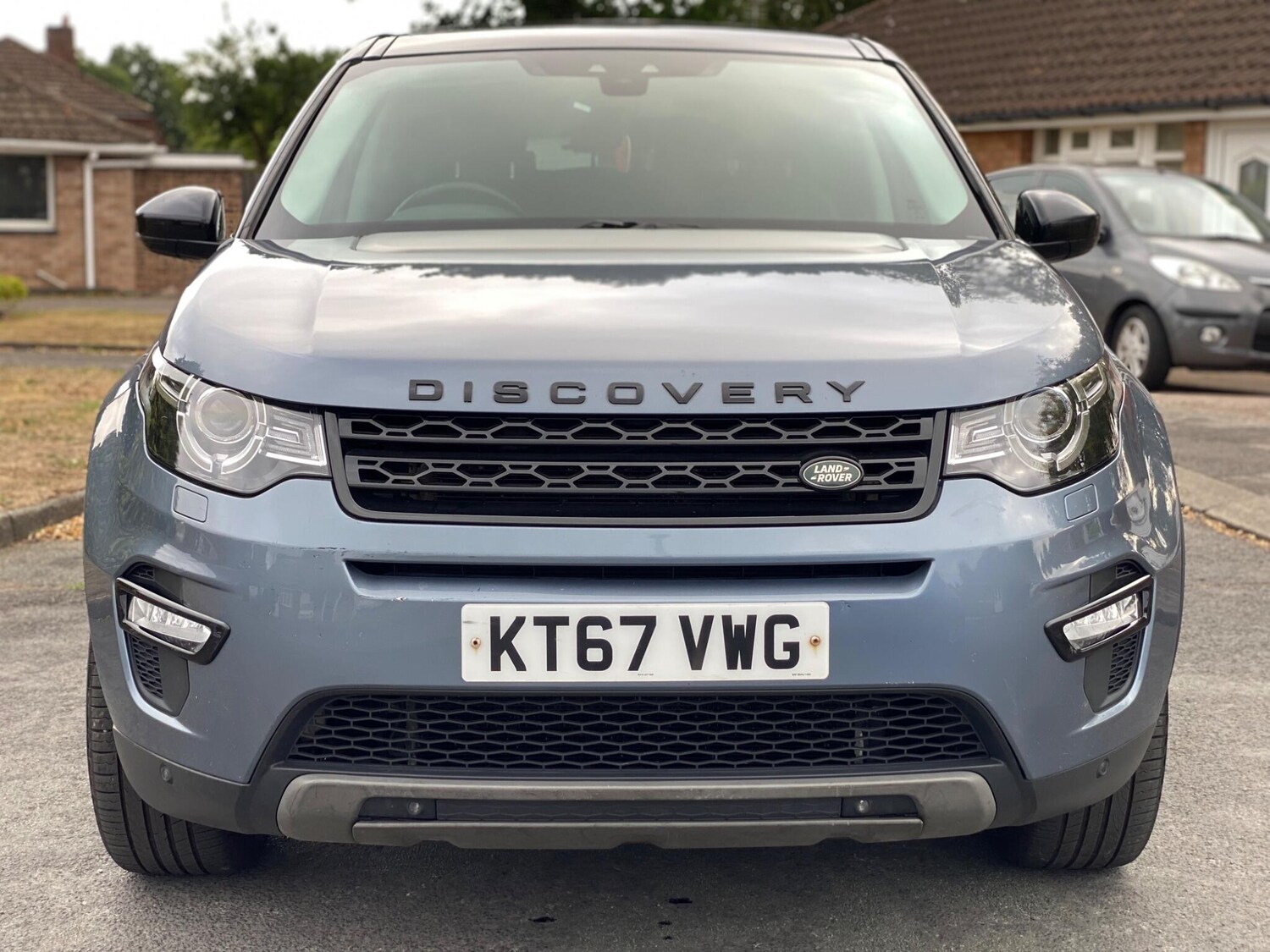 Used Land Rover Discovery Sport 2018 for sale - 76912757: Photo 2