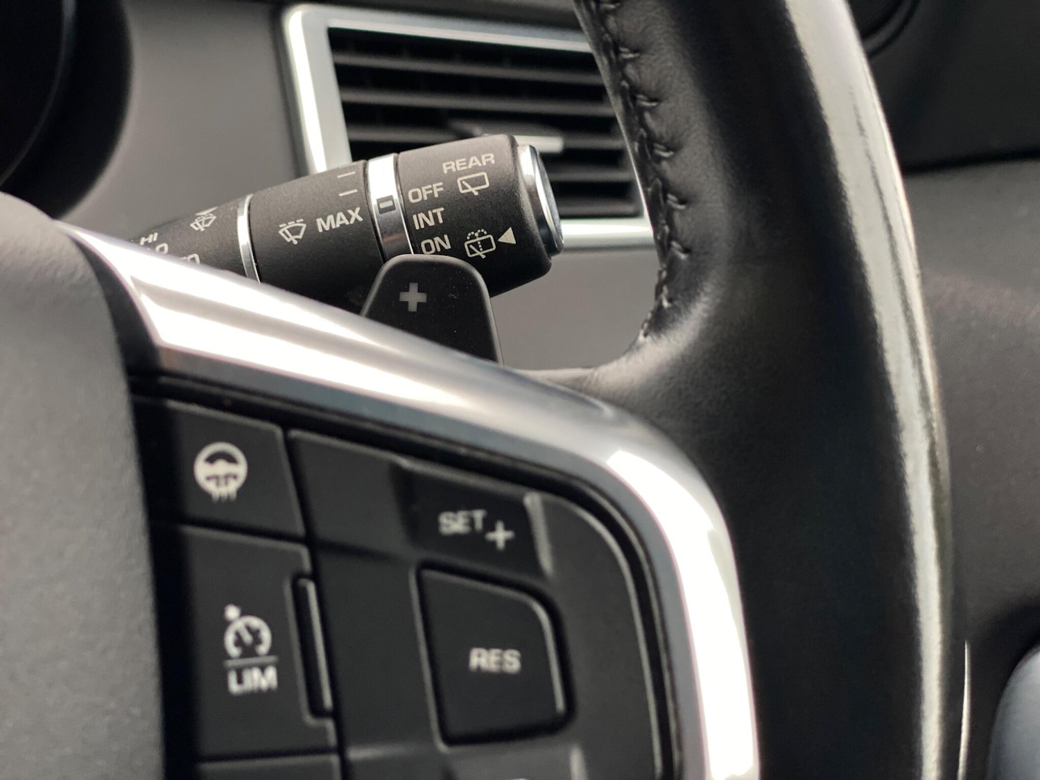 Used Land Rover Discovery Sport 2018 for sale - 76912757: Photo 24