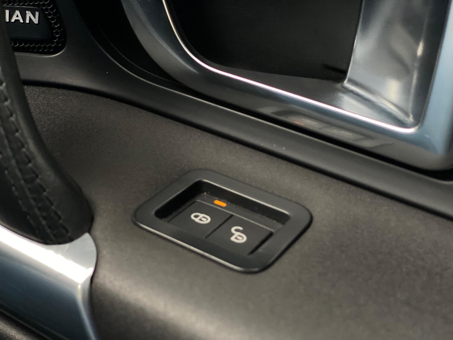 Used Land Rover Discovery Sport 2018 for sale - 76912757: Photo 30