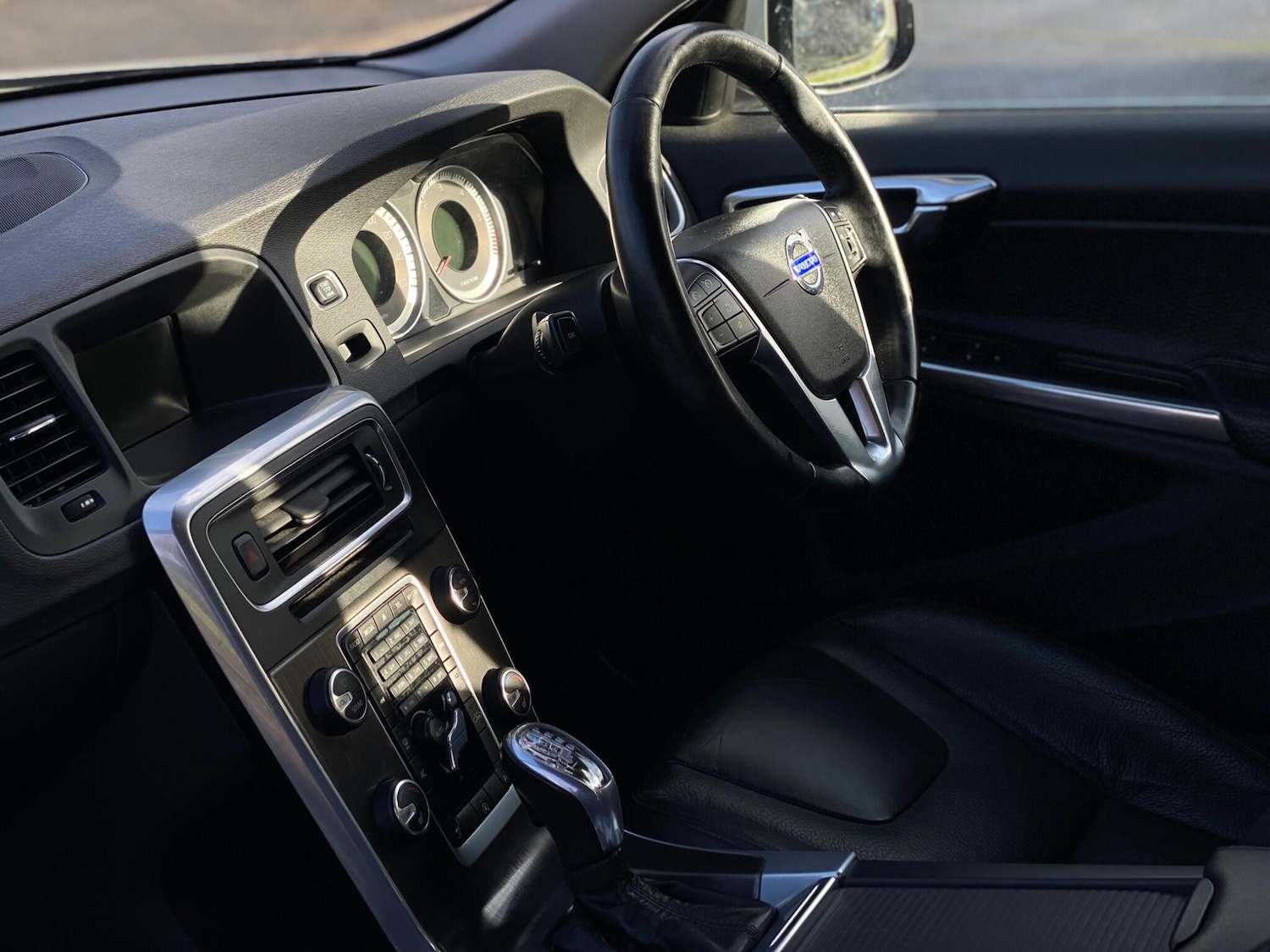 Used Volvo S60 2013 for sale - 76898739: Photo 16