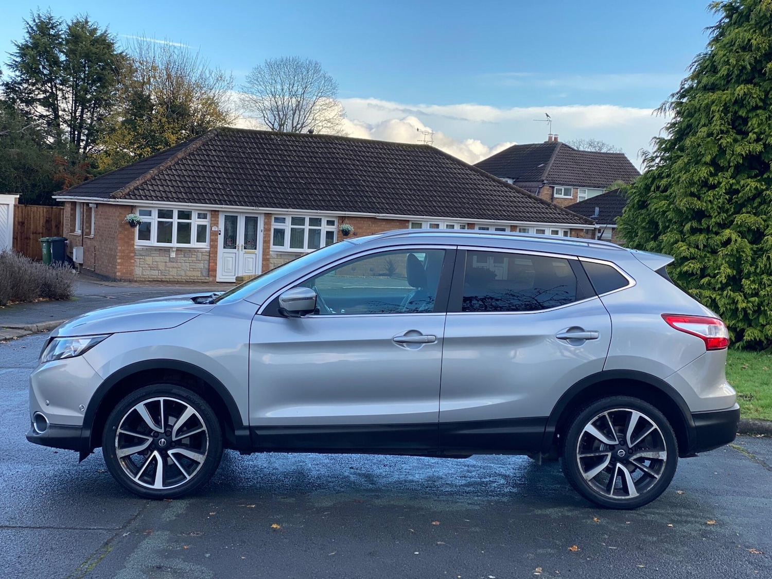 Used Nissan Qashqai 2017 for sale - 76823499: Photo 5