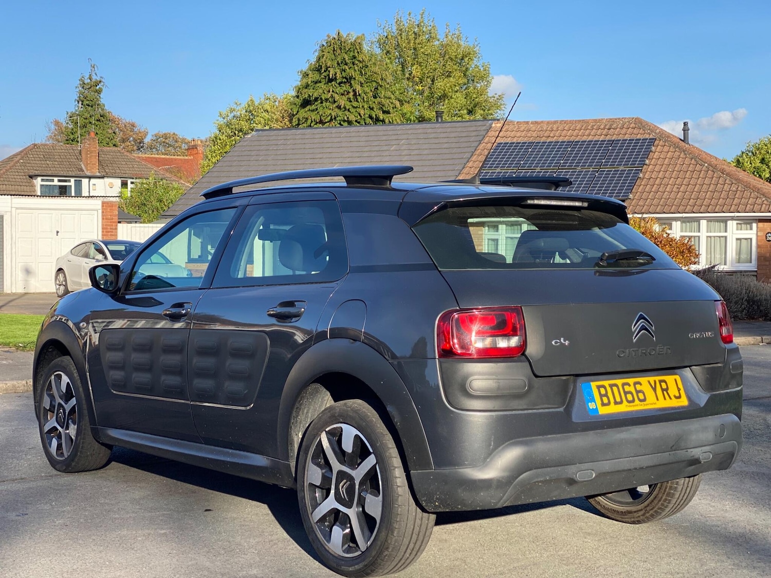 Used Citroen C4 Cactus 2016 for sale - 76912931: Photo 3
