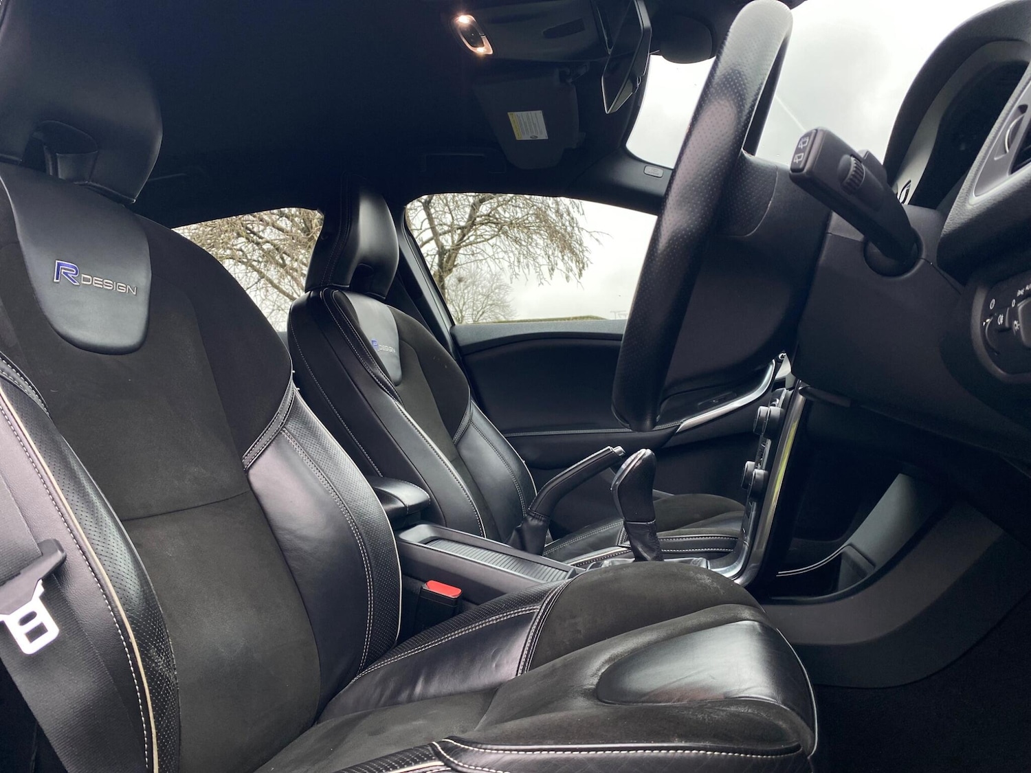 Used Volvo V40 2013 for sale - 77412319: Photo 13