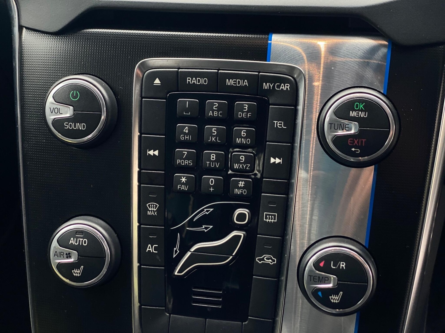 Used Volvo V40 2013 for sale - 77412319: Photo 20