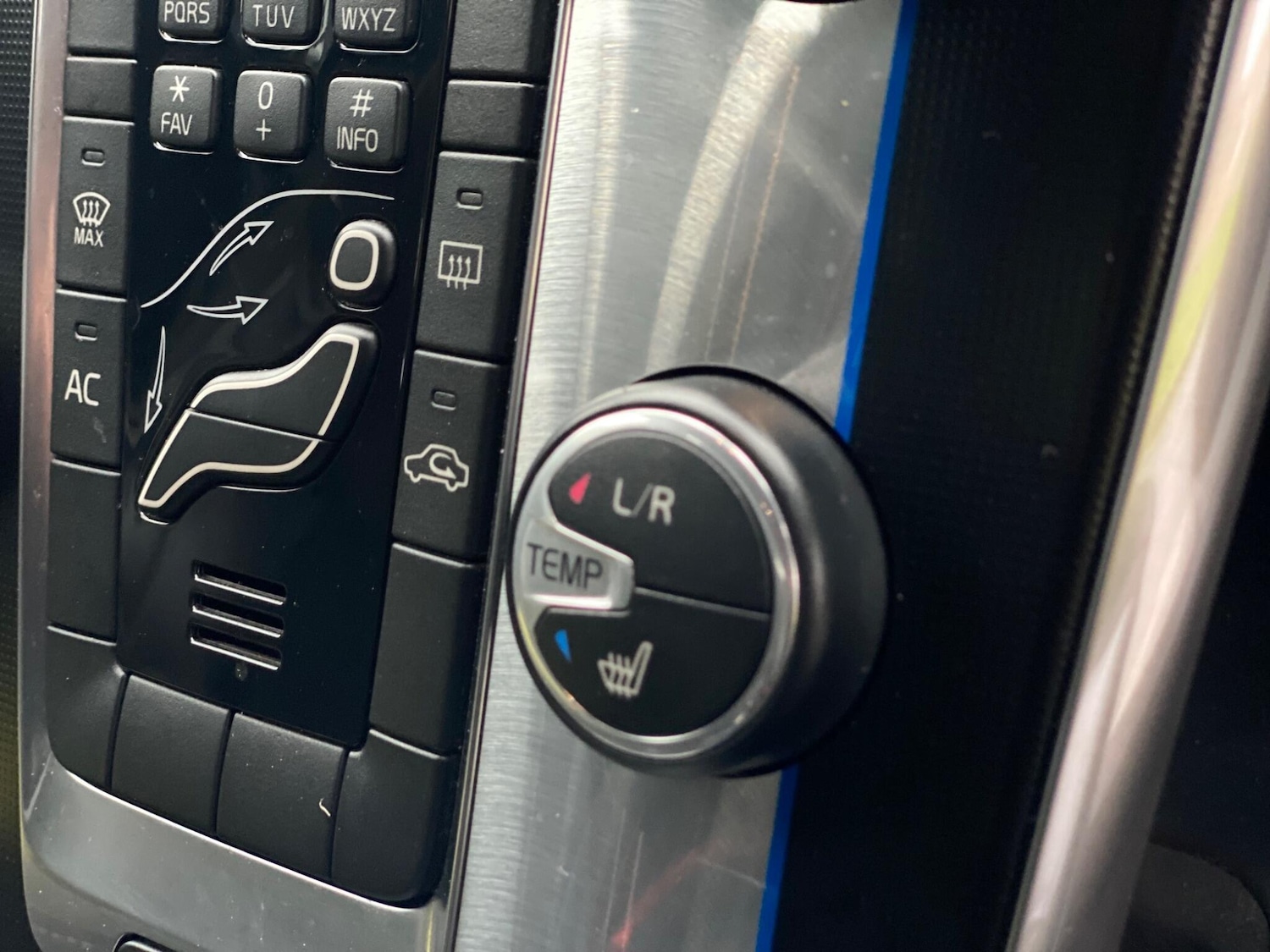 Used Volvo V40 2013 for sale - 77412319: Photo 21