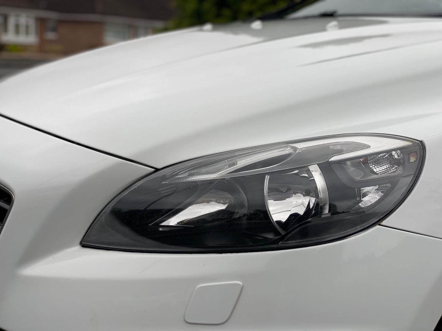 Used Volvo V40 2013 for sale - 77412319: Photo 37