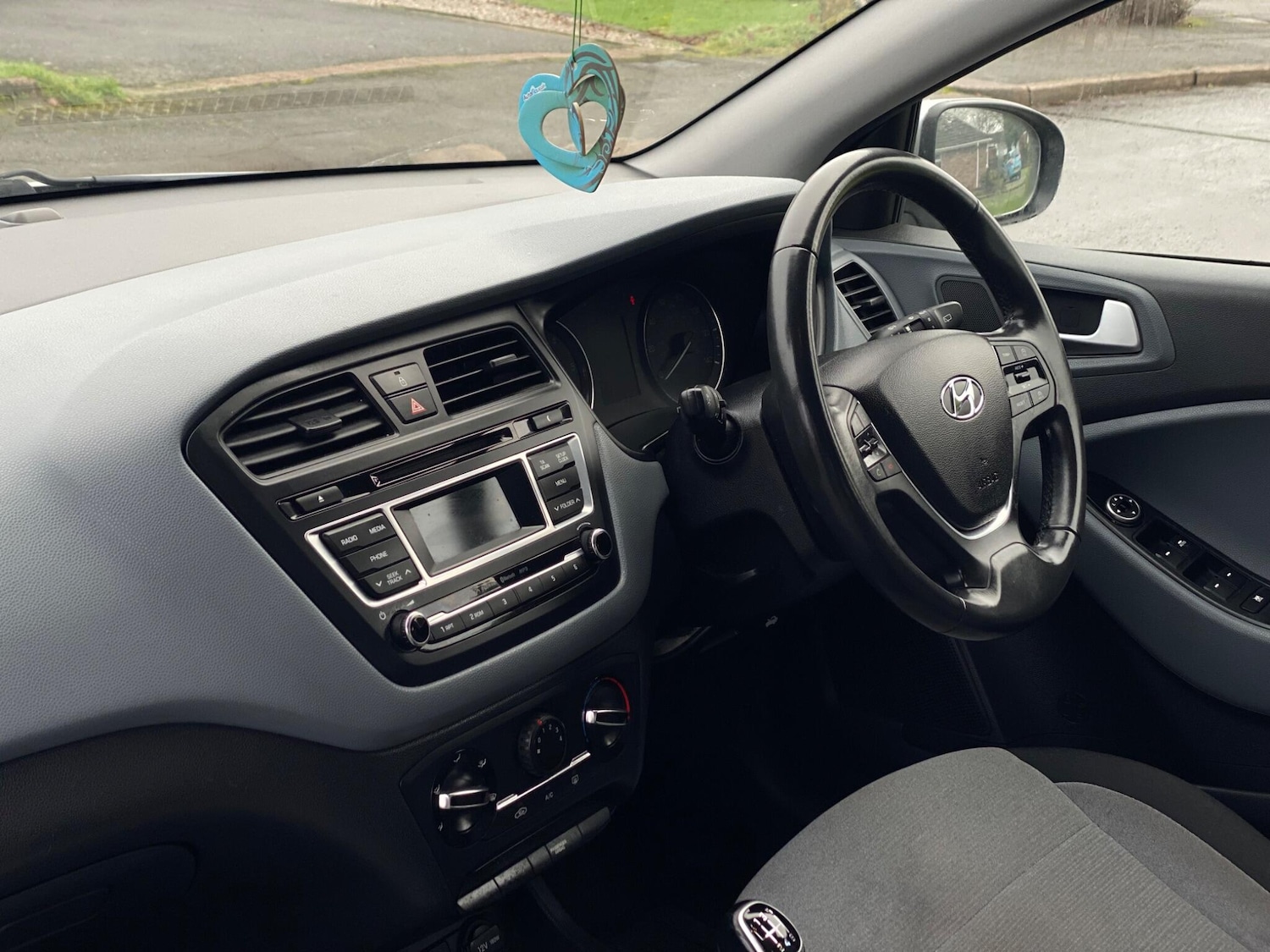 Used Hyundai i20 2015 for sale - 77230480: Photo 11