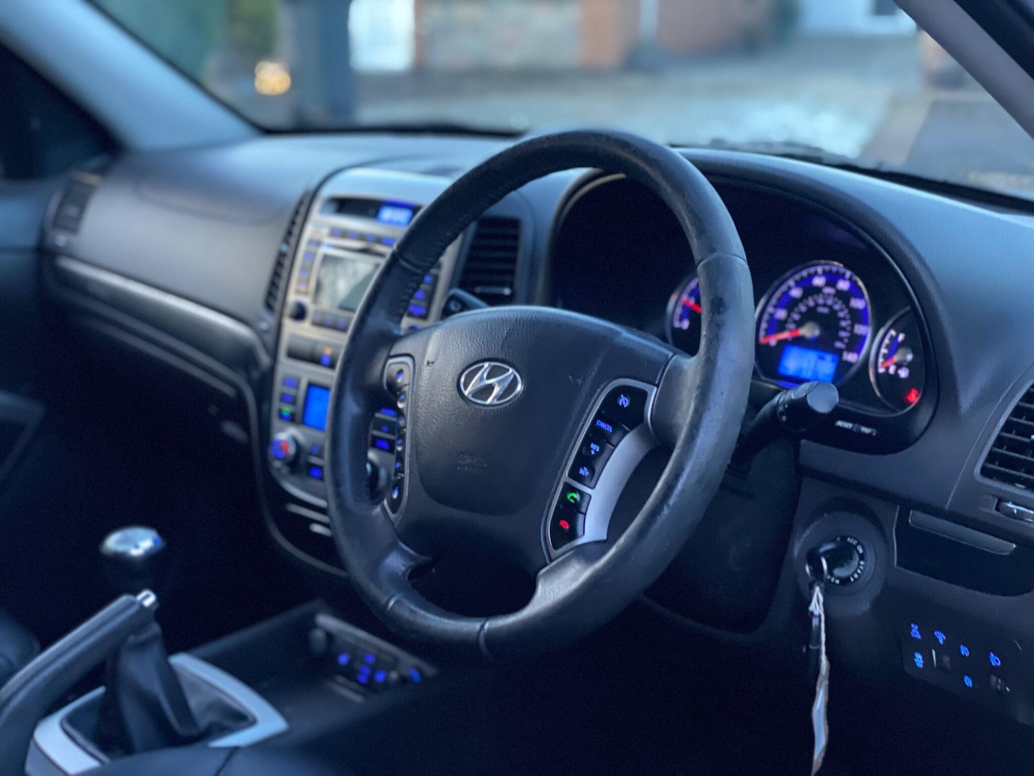 Used Hyundai Santa Fe 2012 for sale - 76824170: Photo 16