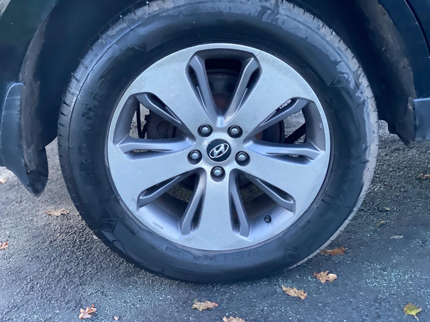 Used Hyundai Santa Fe 2012 for sale - 76824170: Photo 28