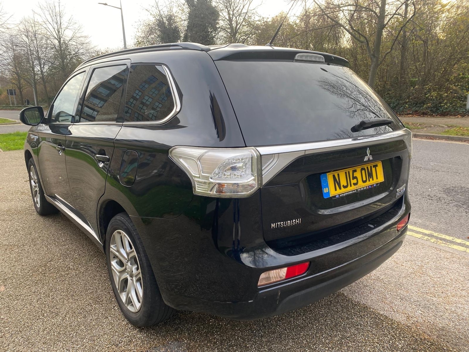 Used Mitsubishi Outlander 2015 for sale - 76655631: Photo 3