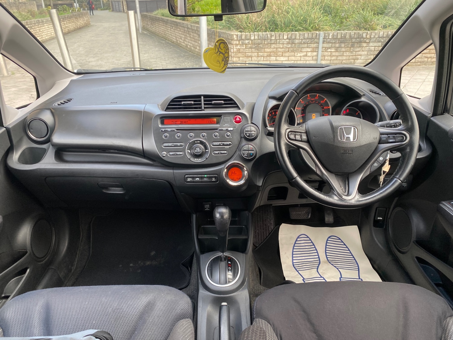 Used Honda Jazz 2015 for sale - 76638382: Photo 10