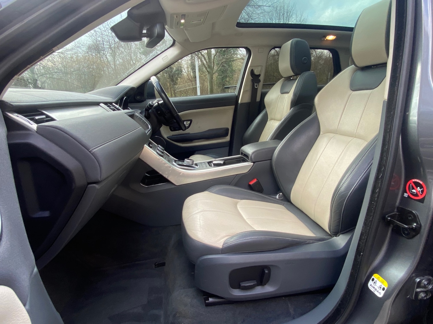 Used Land Rover Range Rover Evoque 2015 for sale - 77364804: Photo 12