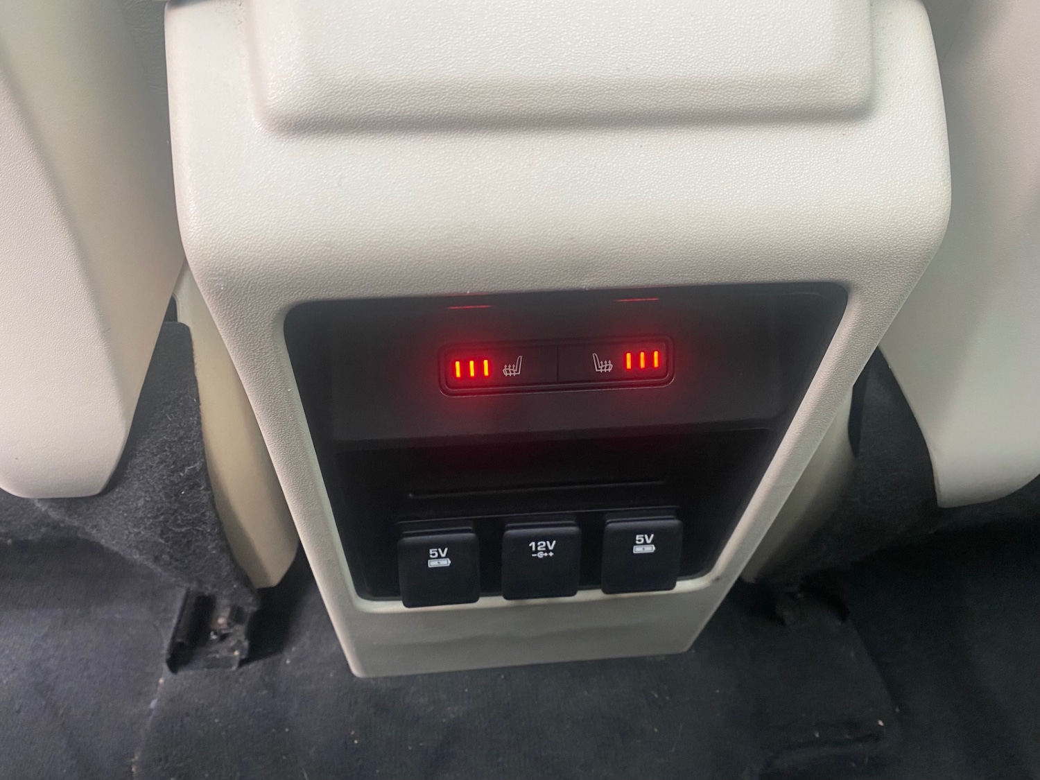 Used Land Rover Discovery Sport 2015 for sale - 77283574: Photo 15