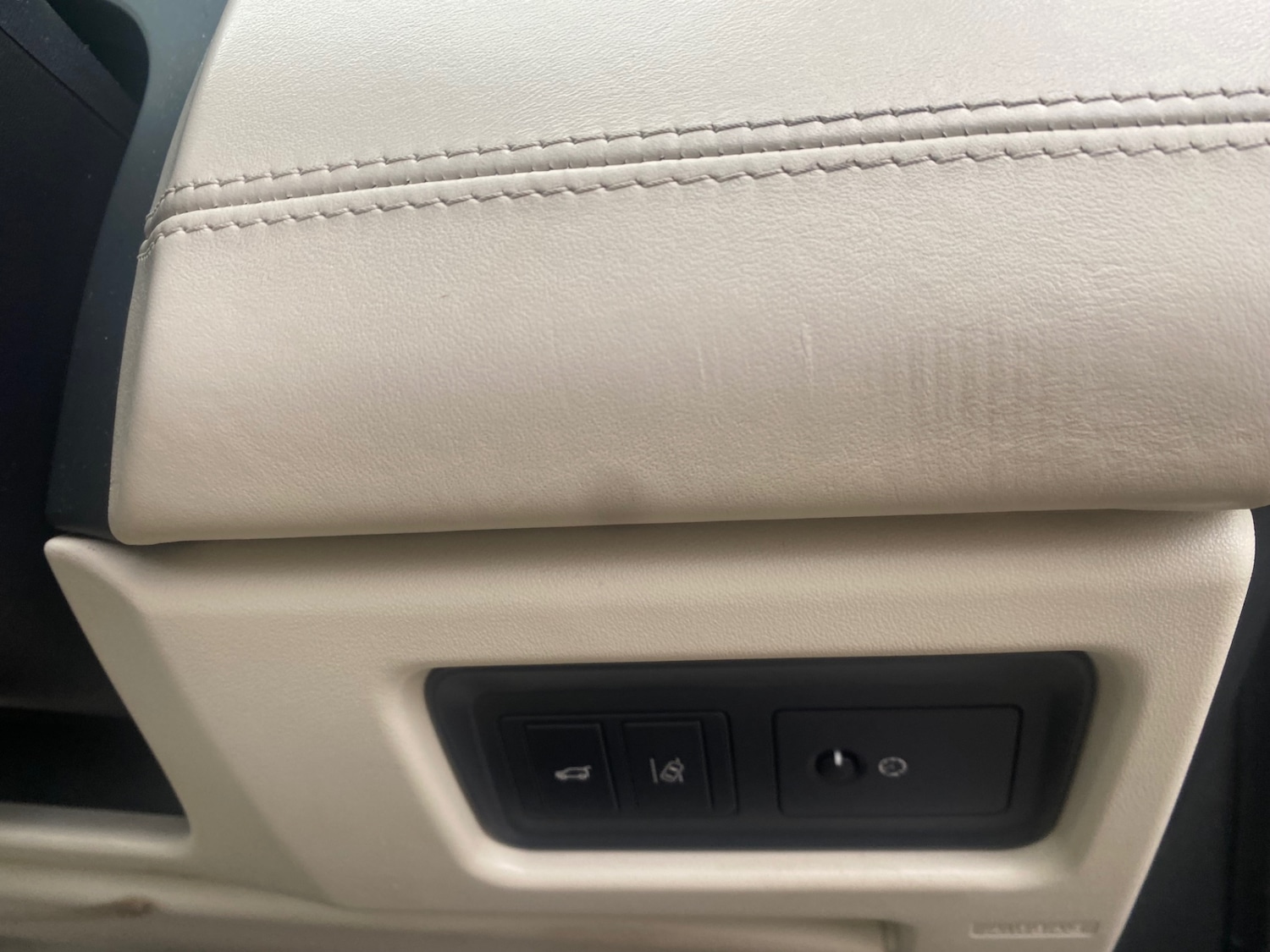 Used Land Rover Discovery Sport 2015 for sale - 77283574: Photo 26