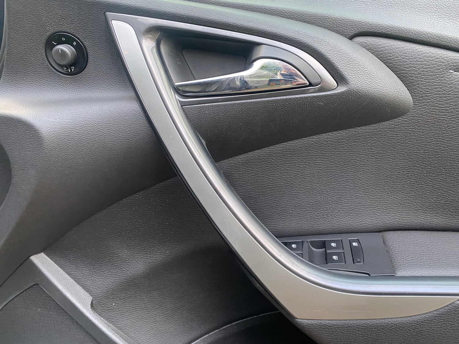 Used Vauxhall Astra 2012 for sale - 77367064: Photo 15