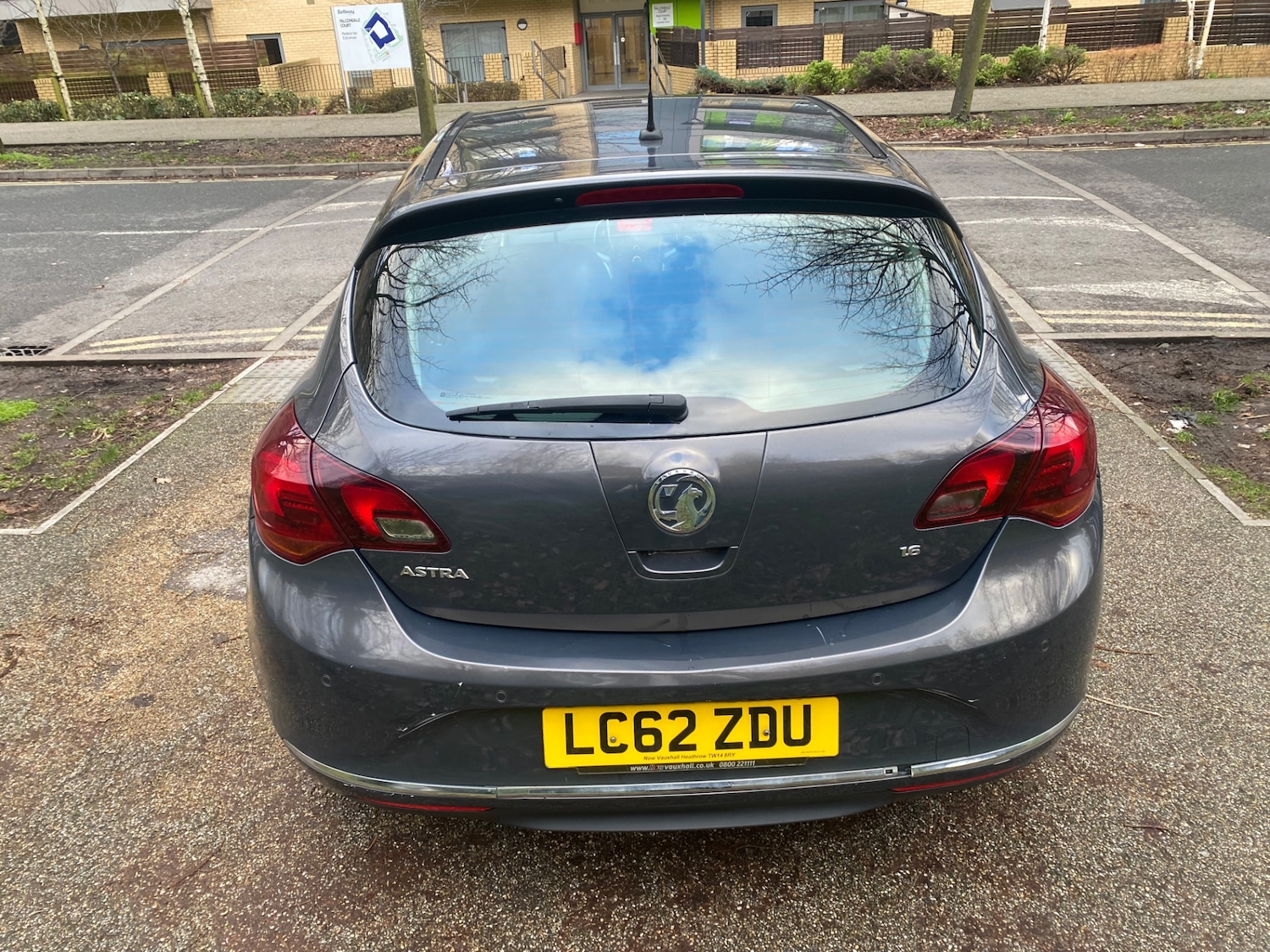 Used Vauxhall Astra 2012 for sale - 77367064: Photo 8