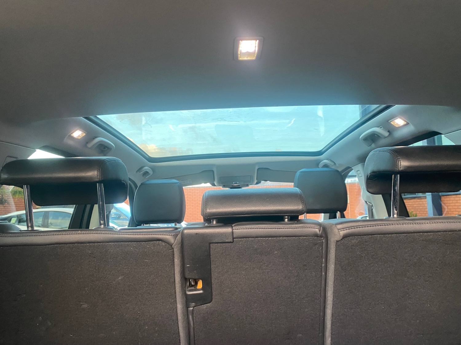 Used Land Rover Discovery Sport 2016 for sale - 77015000: Photo 18