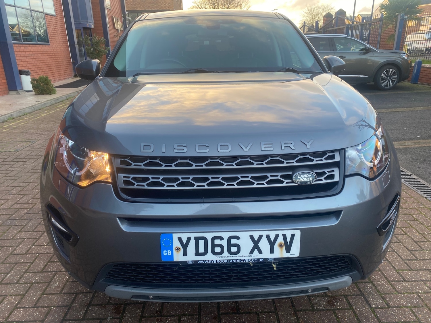 Used Land Rover Discovery Sport 2016 for sale - 77015000: Photo 2