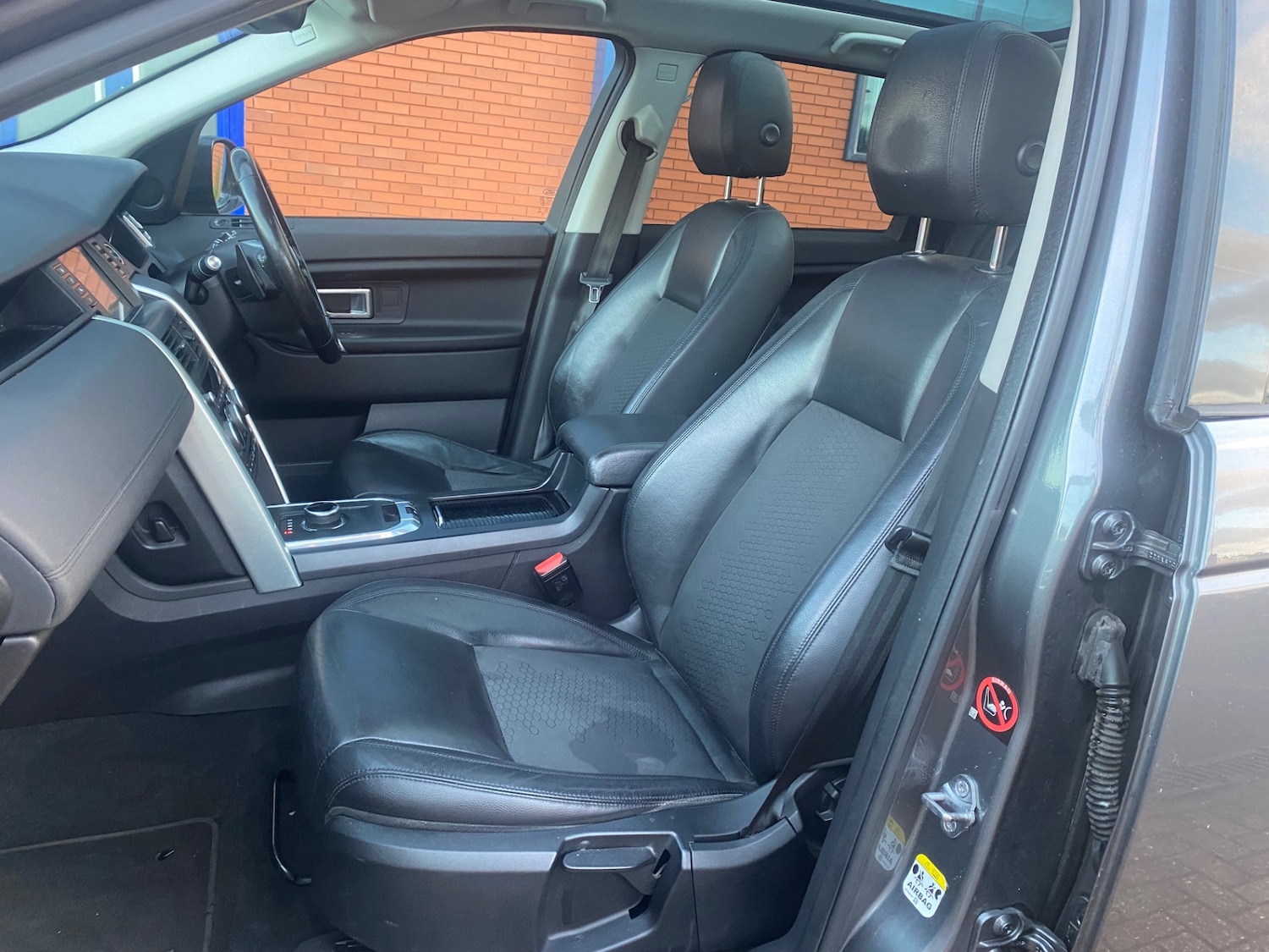 Used Land Rover Discovery Sport 2016 for sale - 77015000: Photo 21