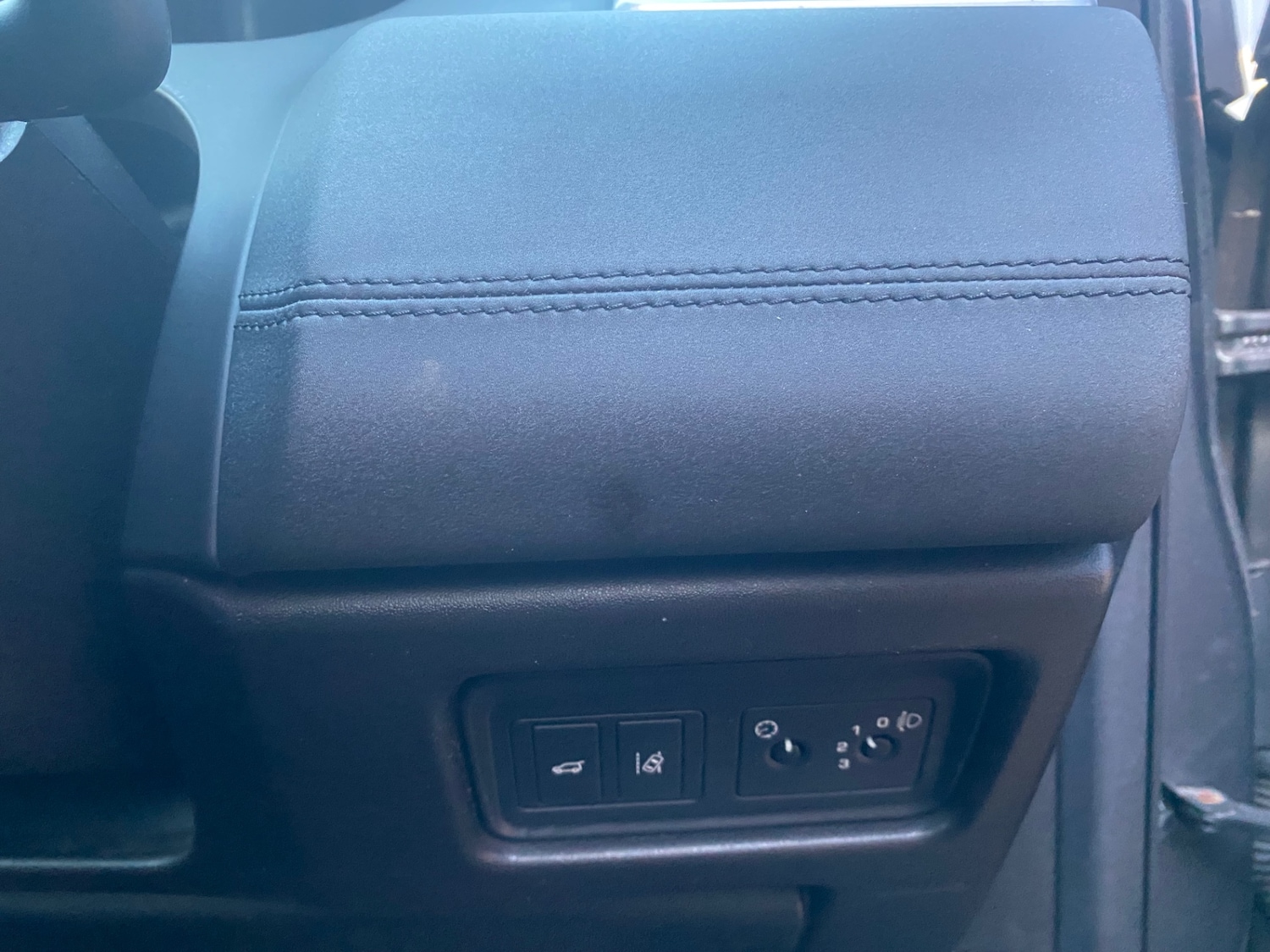 Used Land Rover Discovery Sport 2016 for sale - 77015000: Photo 23