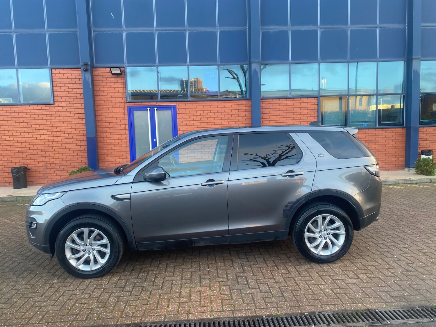 Used Land Rover Discovery Sport 2016 for sale - 77015000: Photo 6