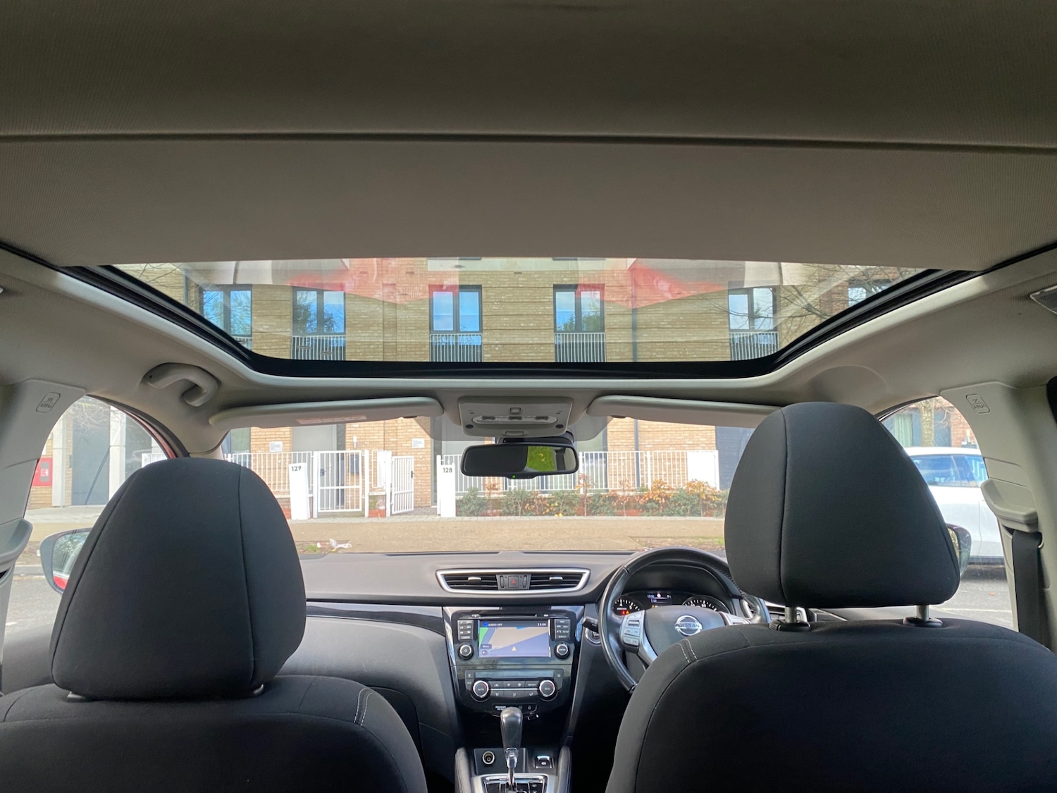 Used Nissan Qashqai 2015 for sale - 76748356: Photo 10