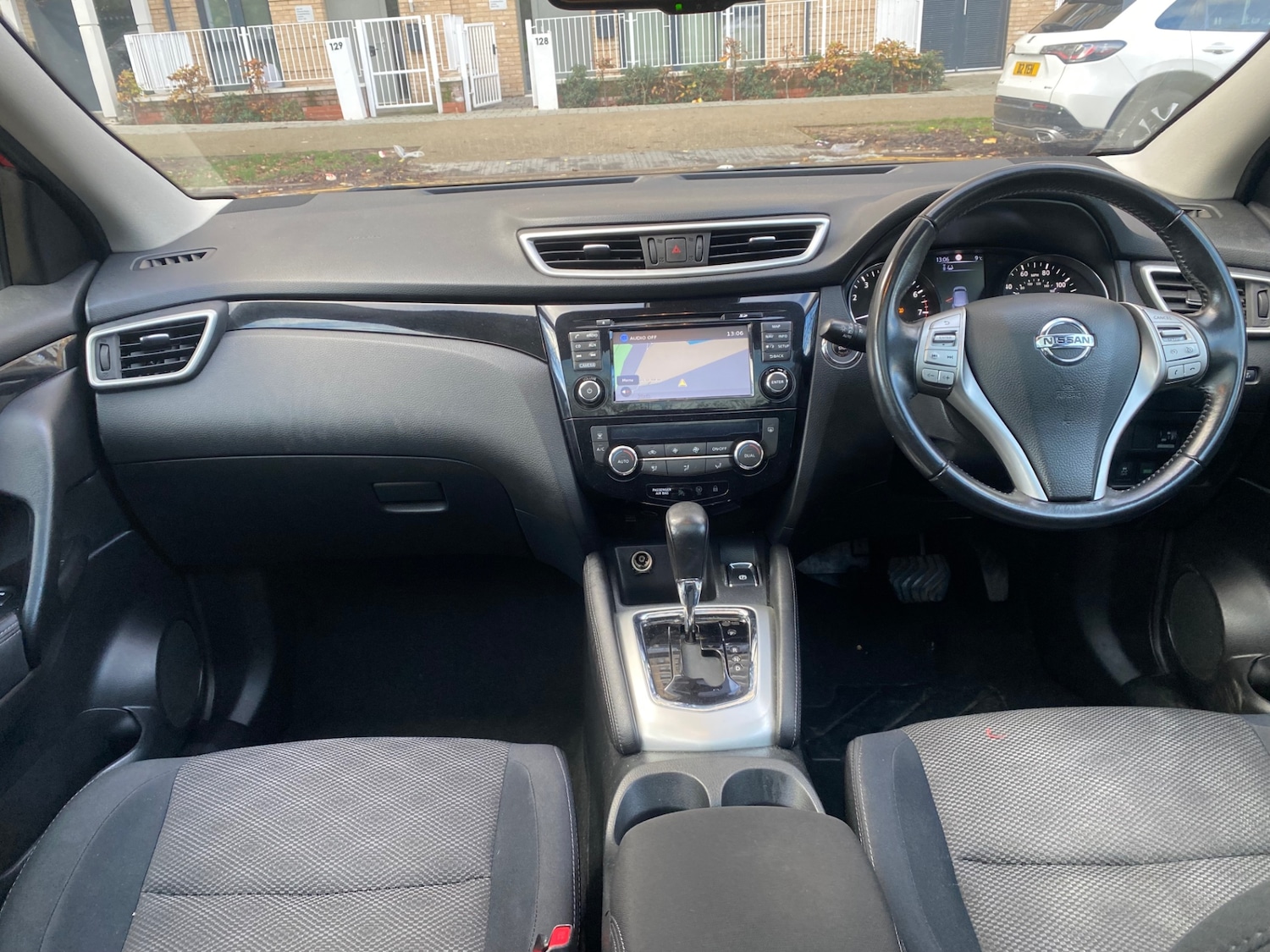 Used Nissan Qashqai 2015 for sale - 76748356: Photo 12