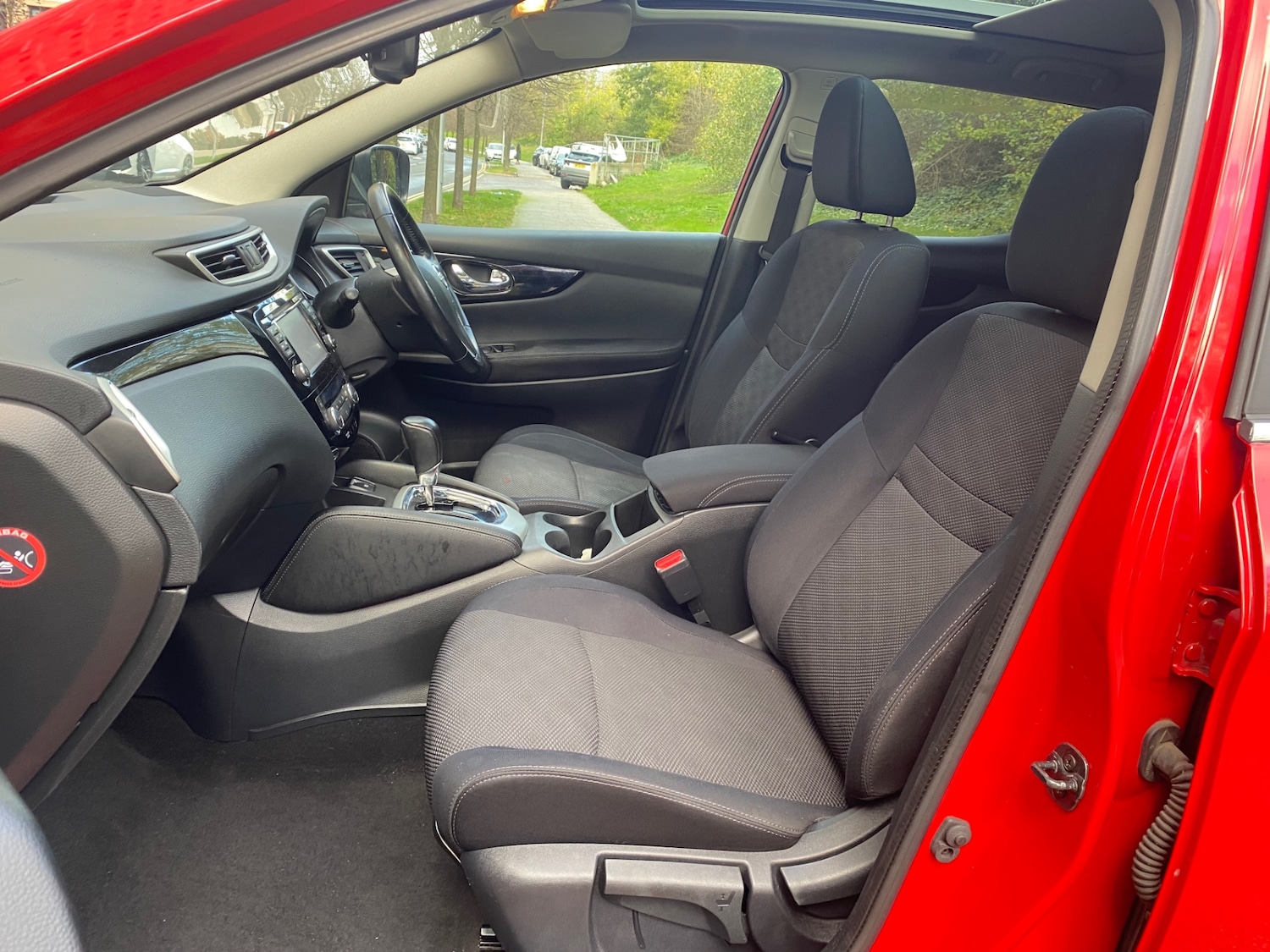 Used Nissan Qashqai 2015 for sale - 76748356: Photo 20