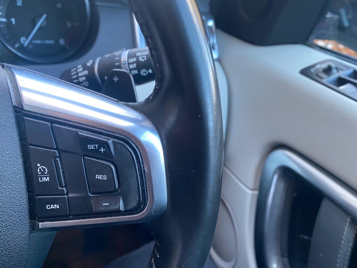 Used Land Rover Discovery Sport 2016 for sale - 76895014: Photo 27