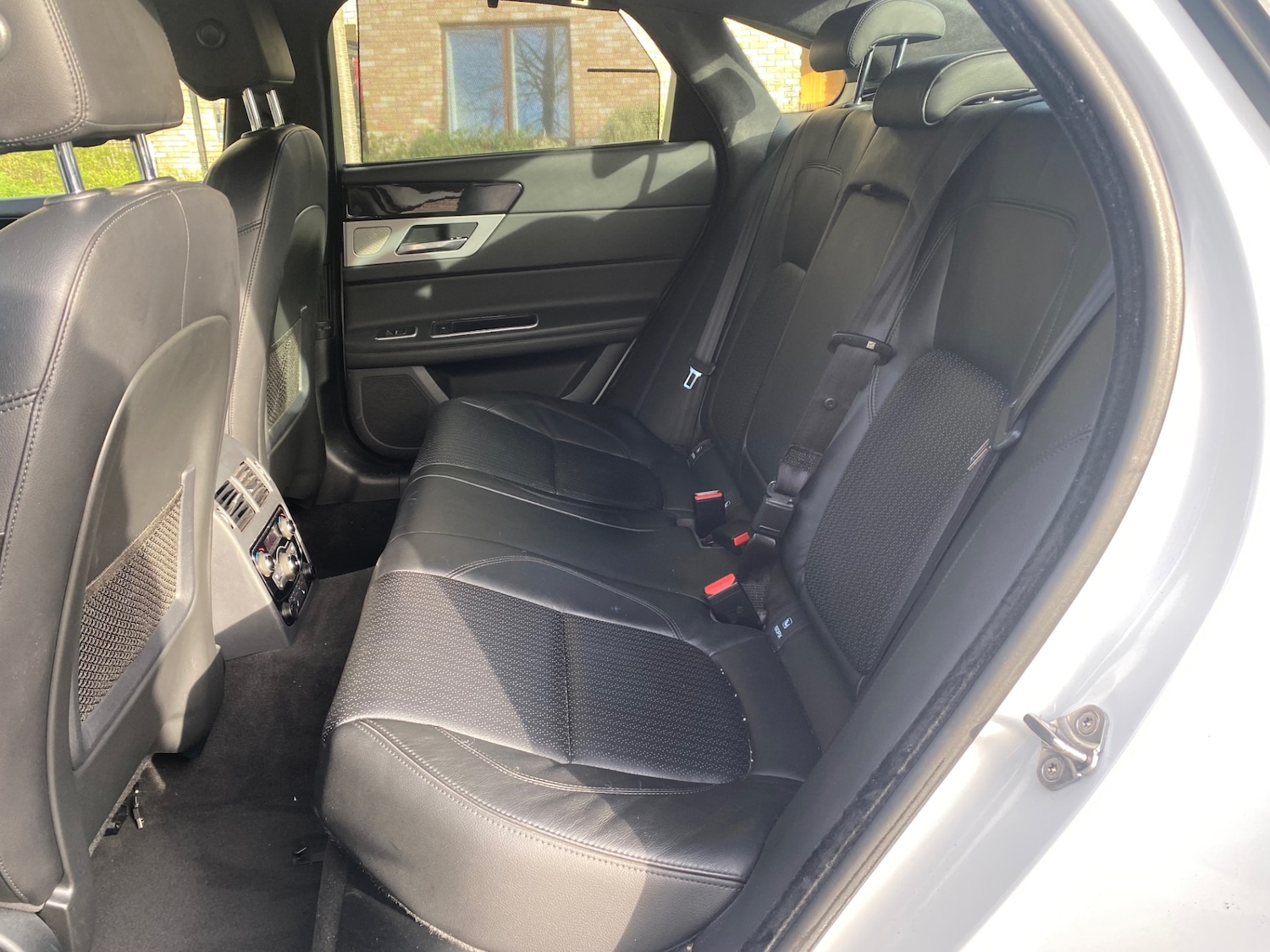 Used Jaguar XF 2015 for sale - 77367248: Photo 14