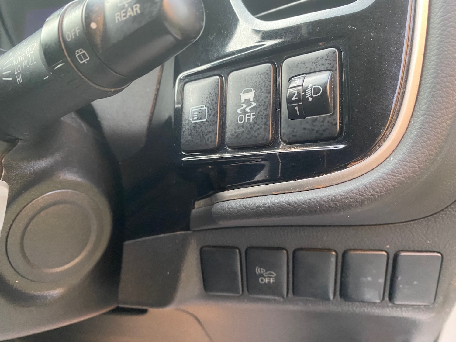 Used Mitsubishi Outlander 2015 for sale - 77118474: Photo 16