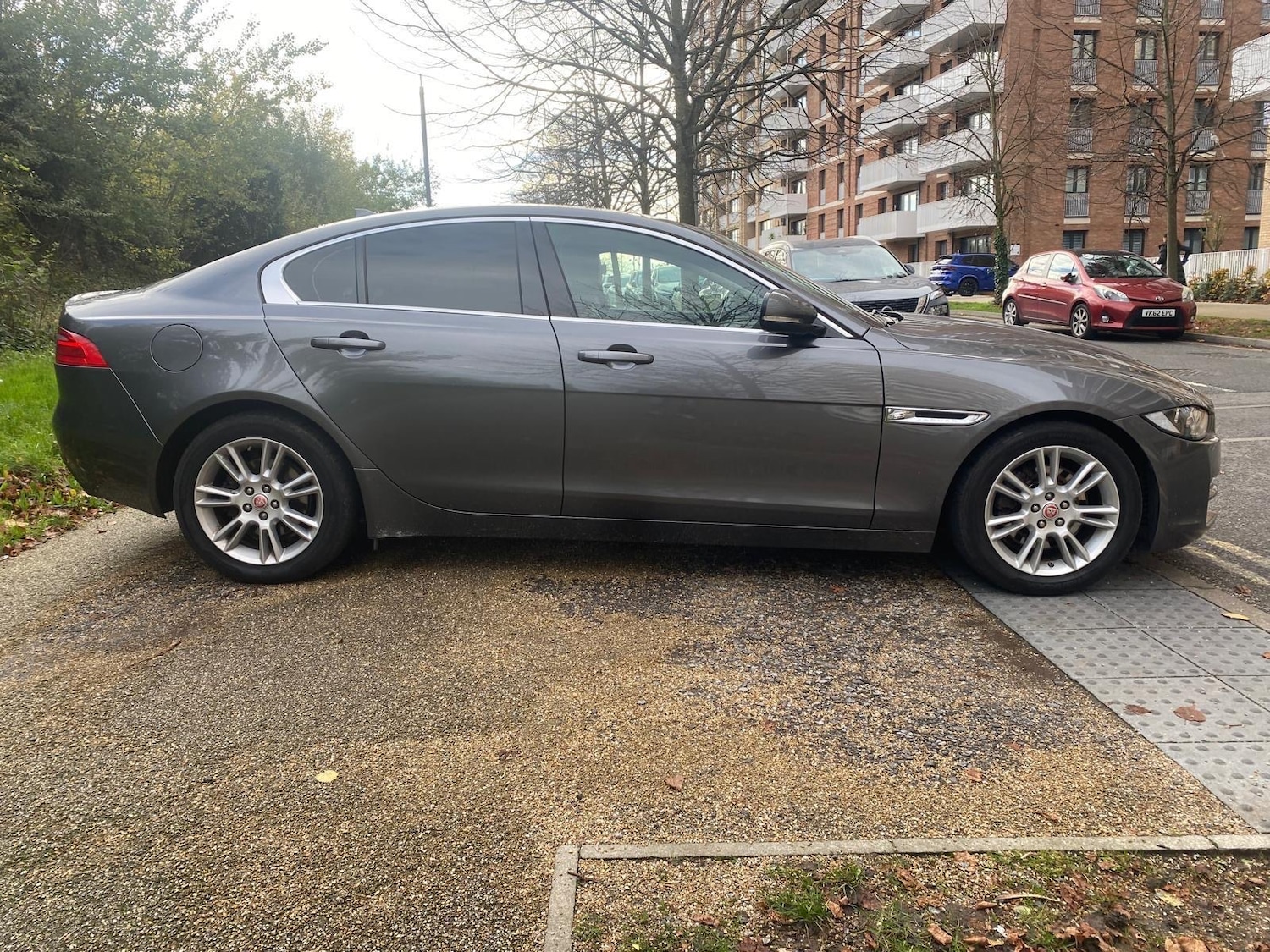 Used Jaguar XE 2016 for sale - 76655623: Photo 10