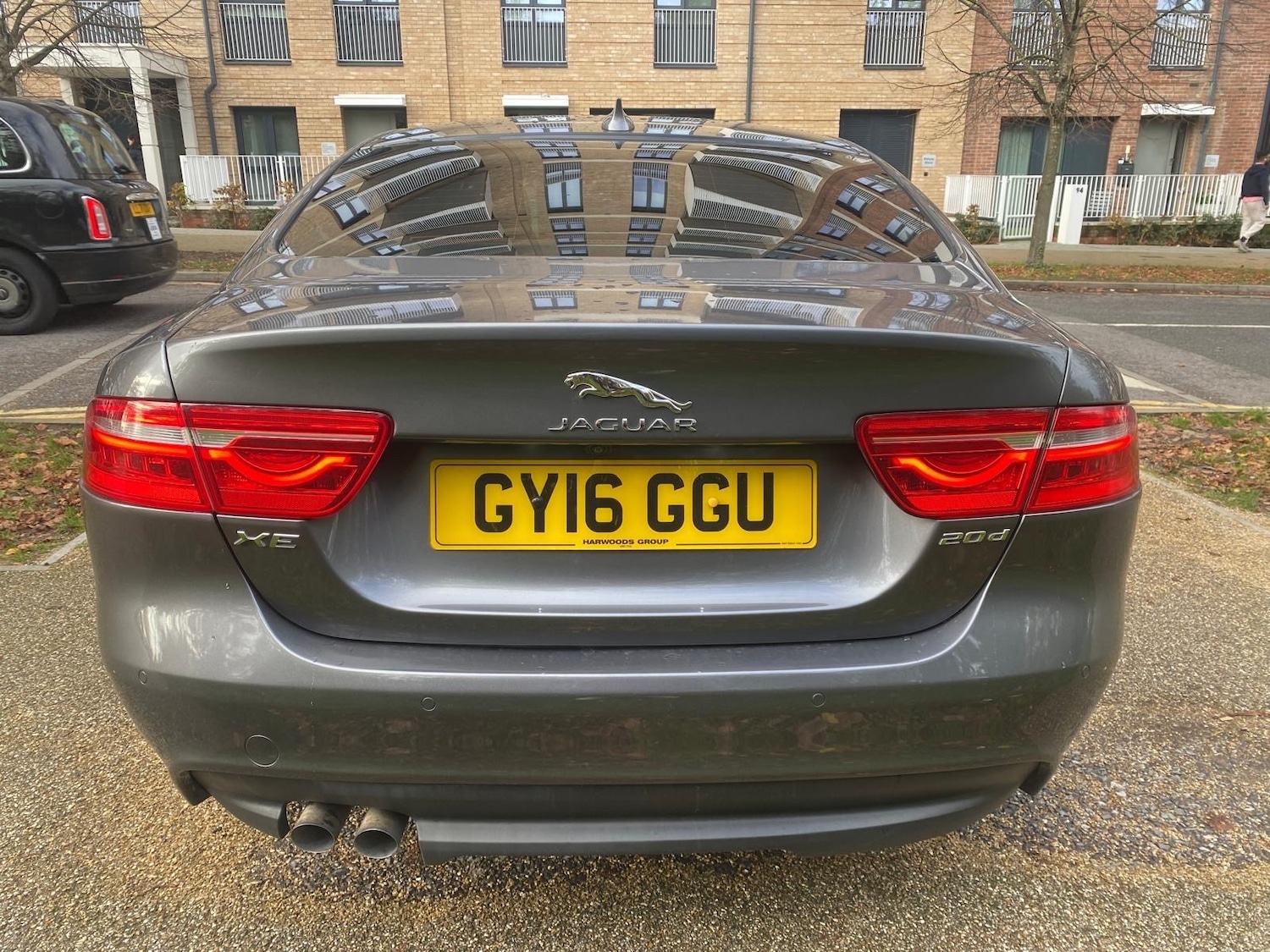 Used Jaguar XE 2016 for sale - 76655623: Photo 6