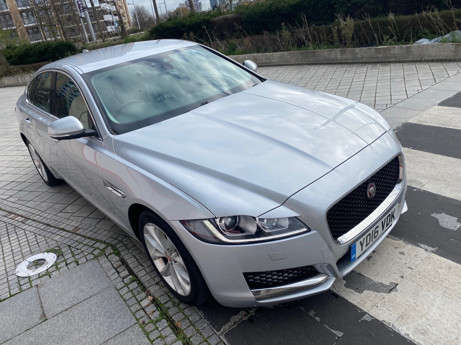 Used Jaguar XF 2016 for sale - 76612211: Photo 1