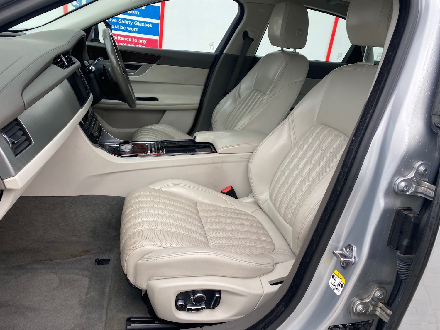 Used Jaguar XF 2016 for sale - 76612211: Photo 20