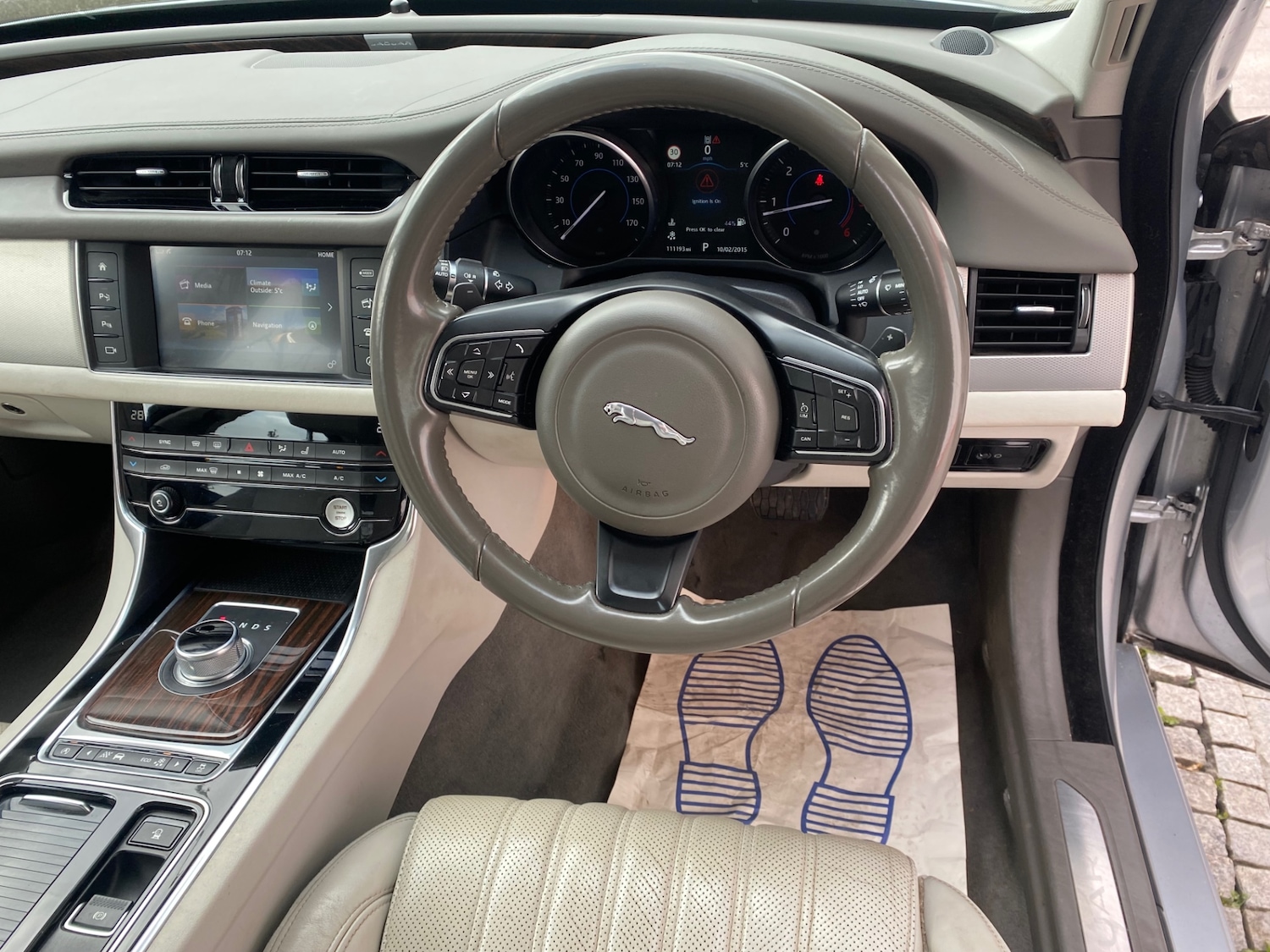 Used Jaguar XF 2016 for sale - 76612211: Photo 23