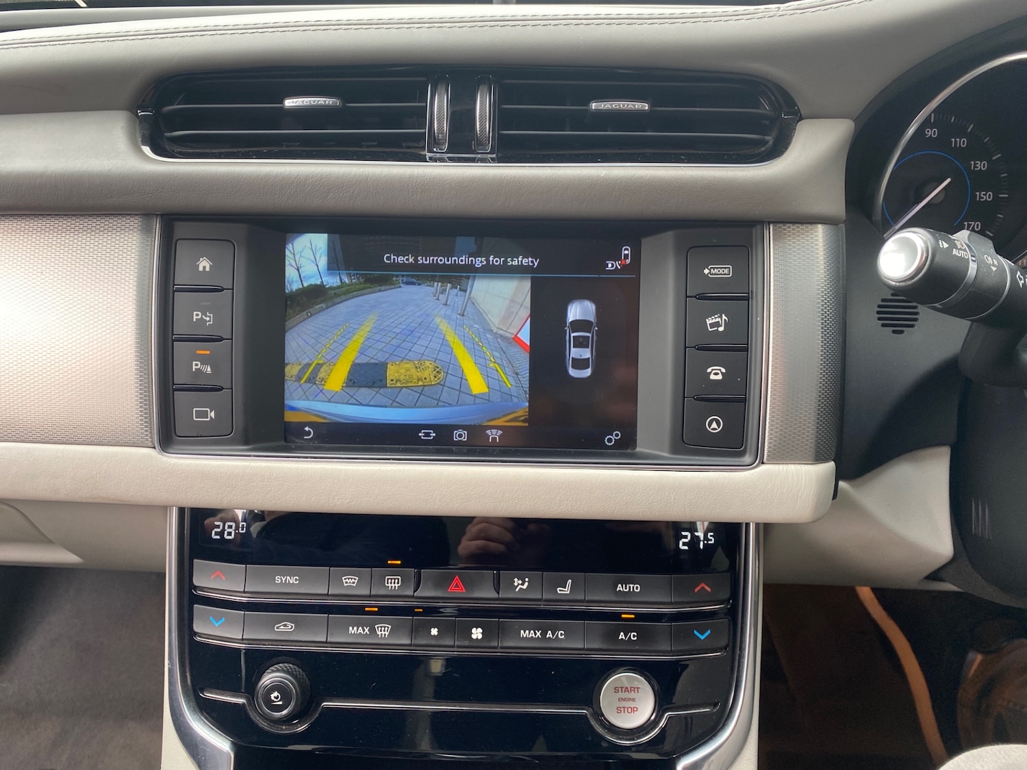 Used Jaguar XF 2016 for sale - 76612211: Photo 25