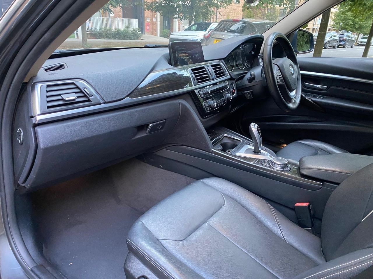 Used BMW 3 Series 2016 for sale - 76606013: Photo 12