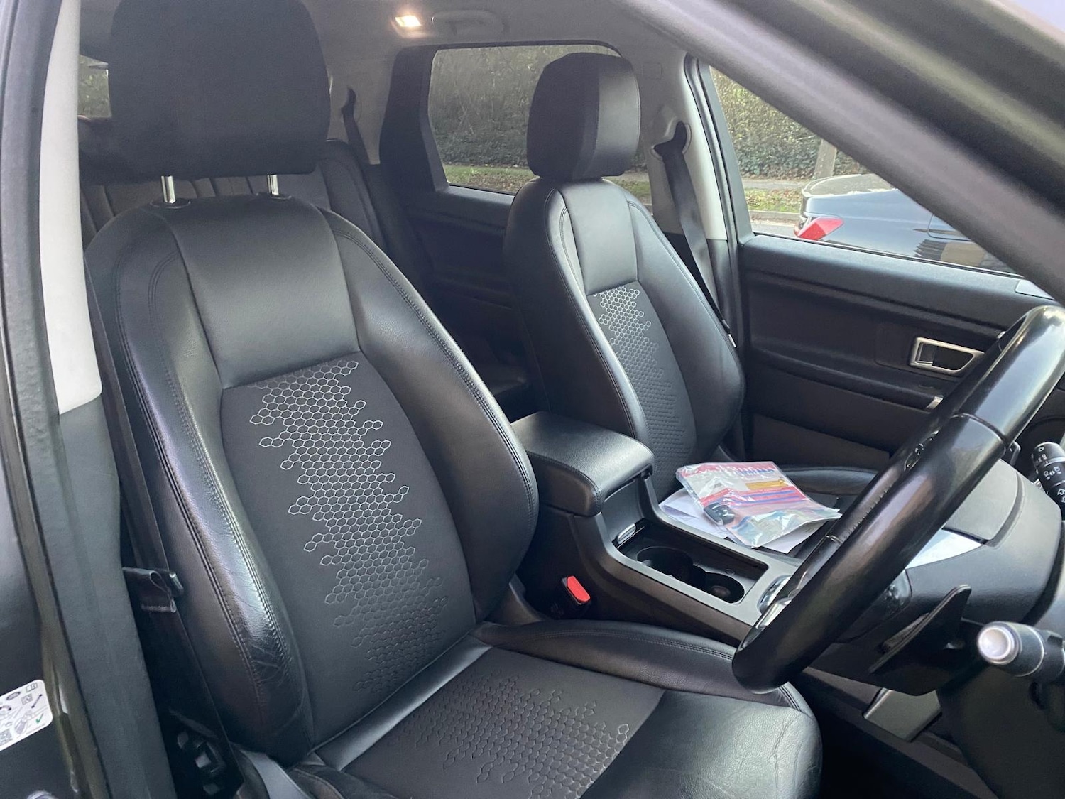 Used Land Rover Discovery Sport 2017 for sale - 76709796: Photo 24