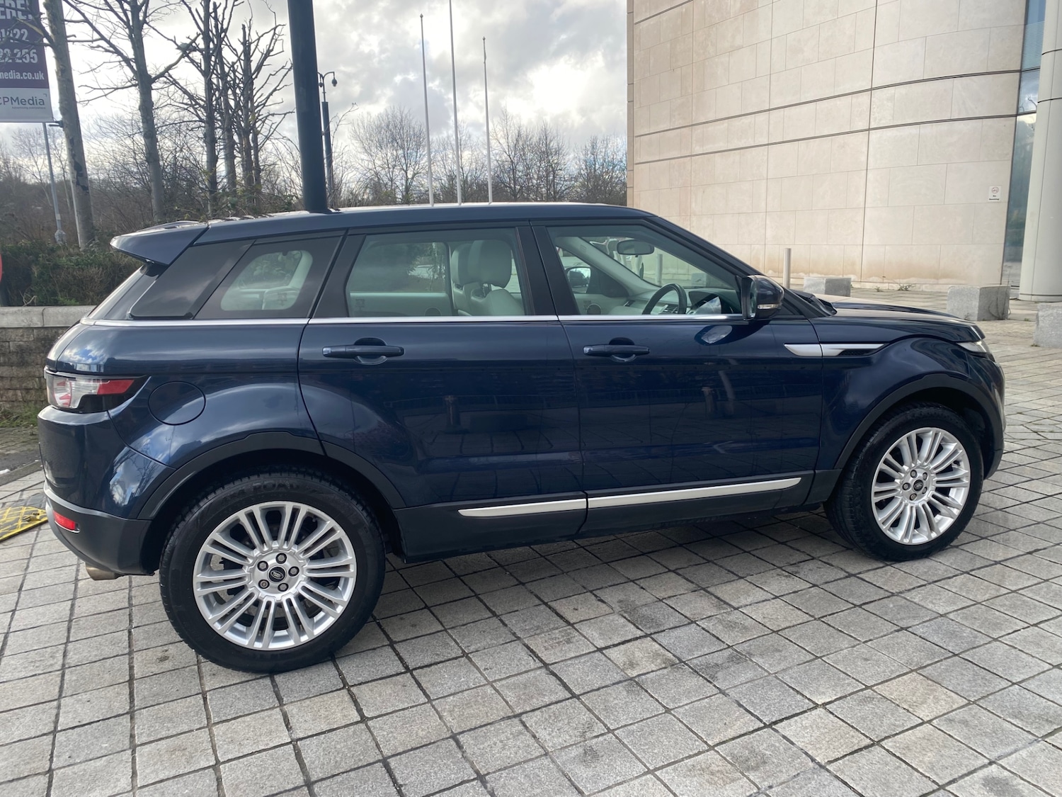 Used Land Rover Range Rover Evoque 2013 for sale - 77351250: Photo 6