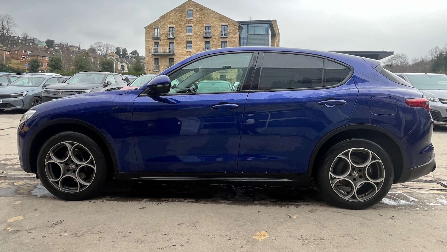 Used Alfa Romeo Stelvio 2020 for sale - 77860321: Photo 7