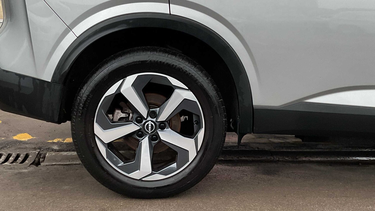 Used Nissan Qashqai for sale - 77861332: Photo 9