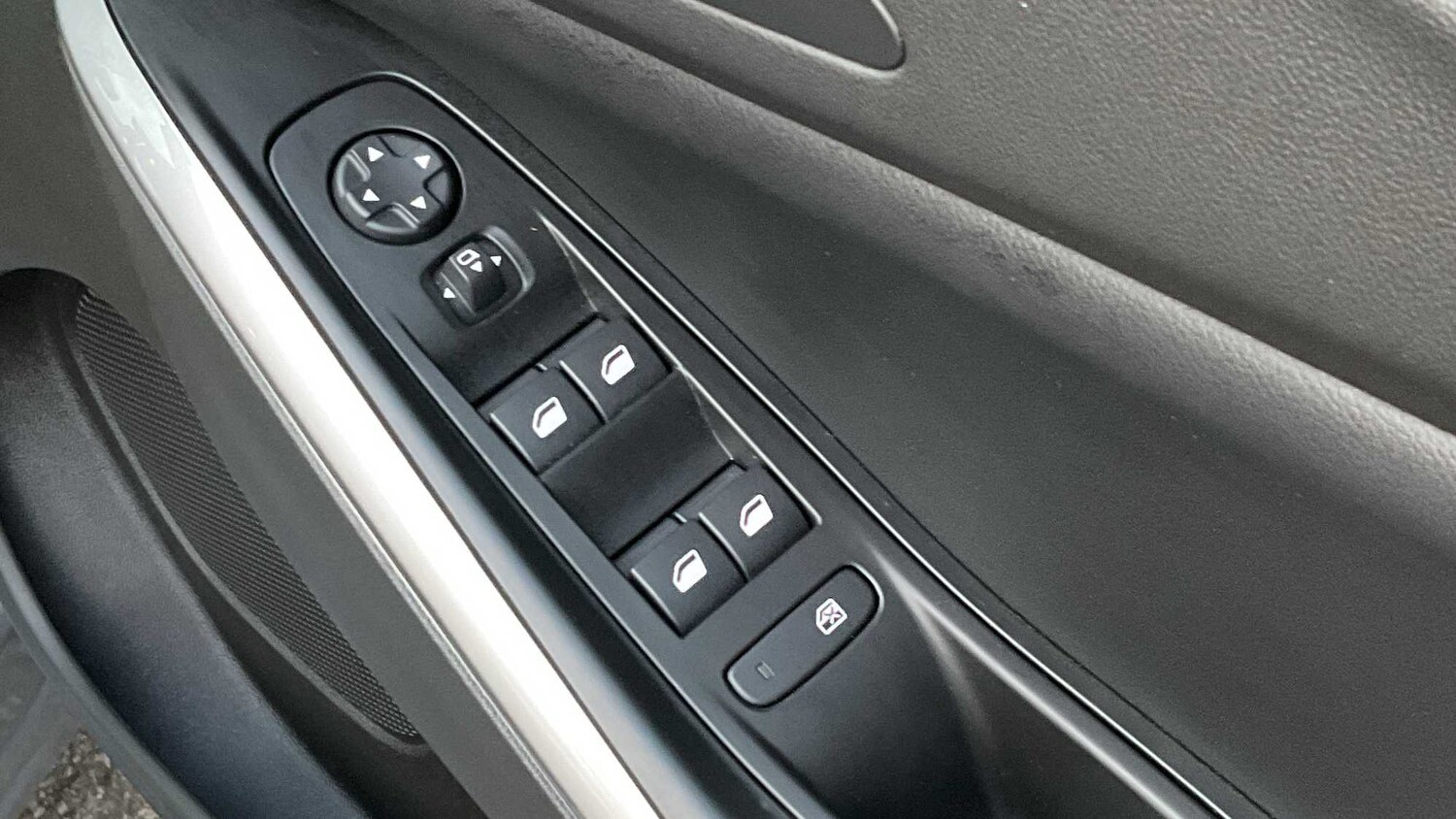 Used Vauxhall Grandland for sale - 77859909: Photo 27