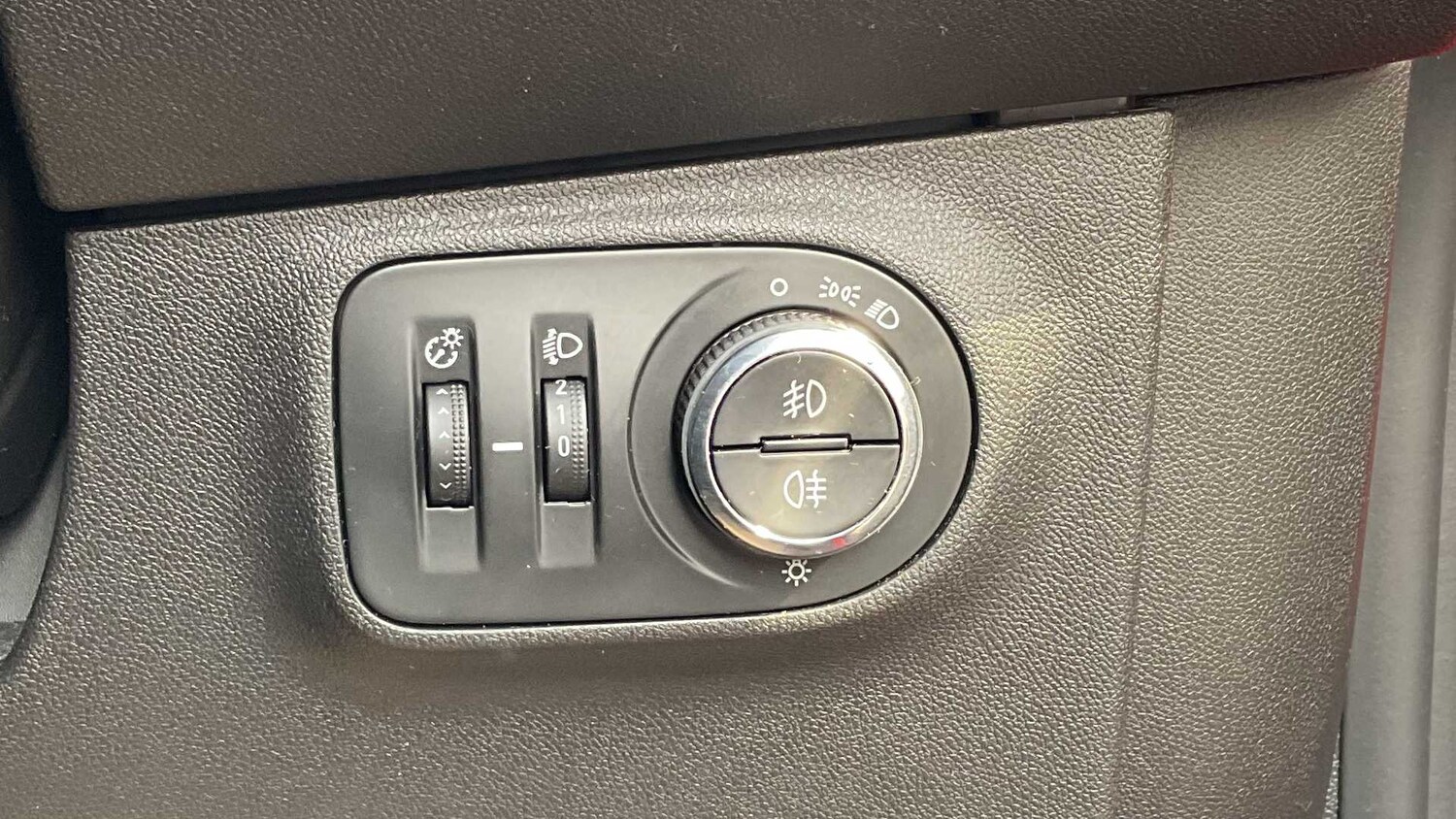 Used Vauxhall Corsa for sale - 77859672: Photo 25