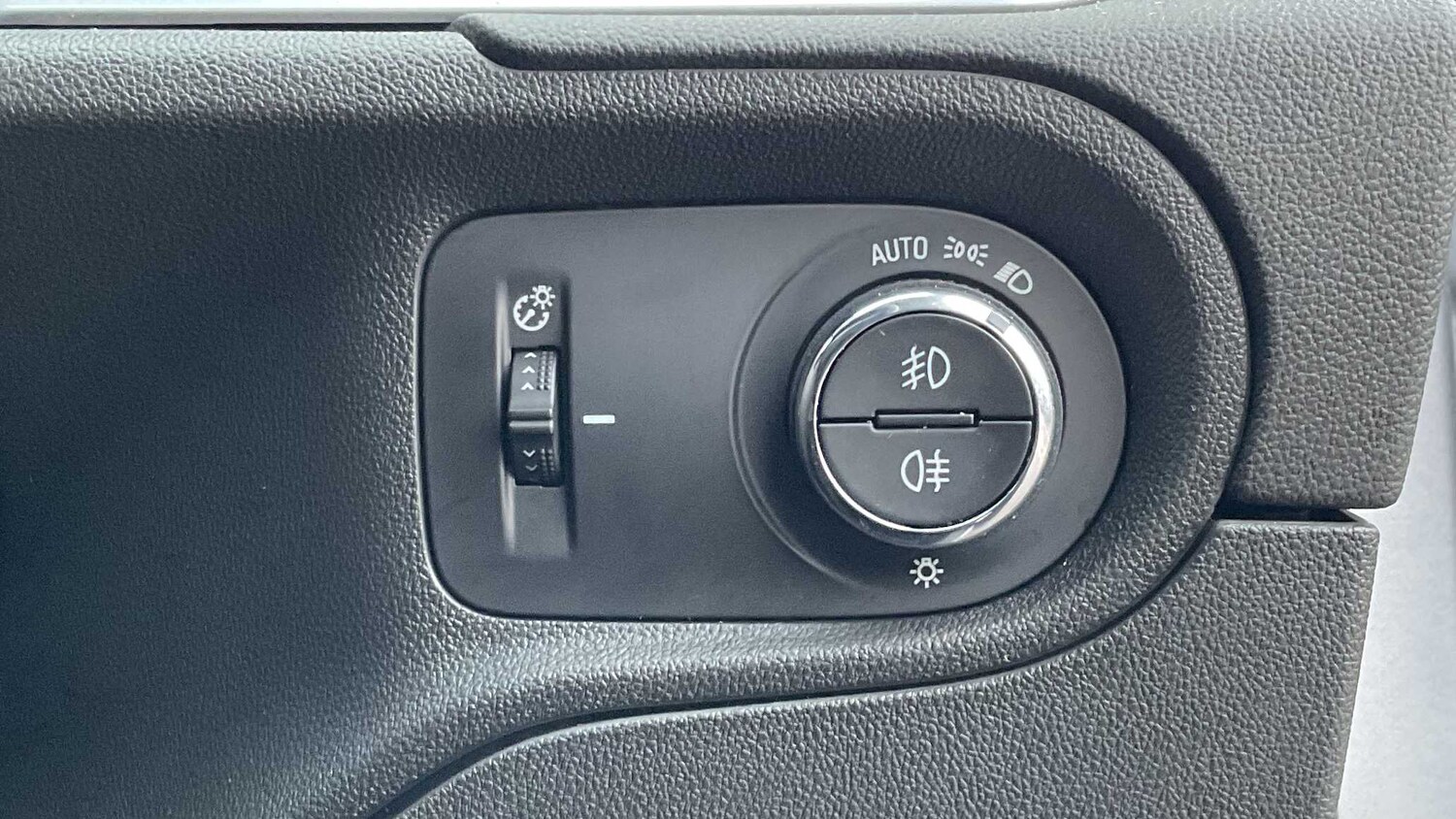 Used Vauxhall Grandland for sale - 77861847: Photo 25