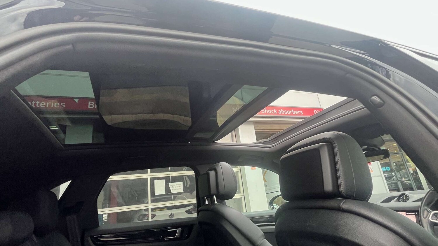 Used Porsche Cayenne for sale - 77860299: Photo 12