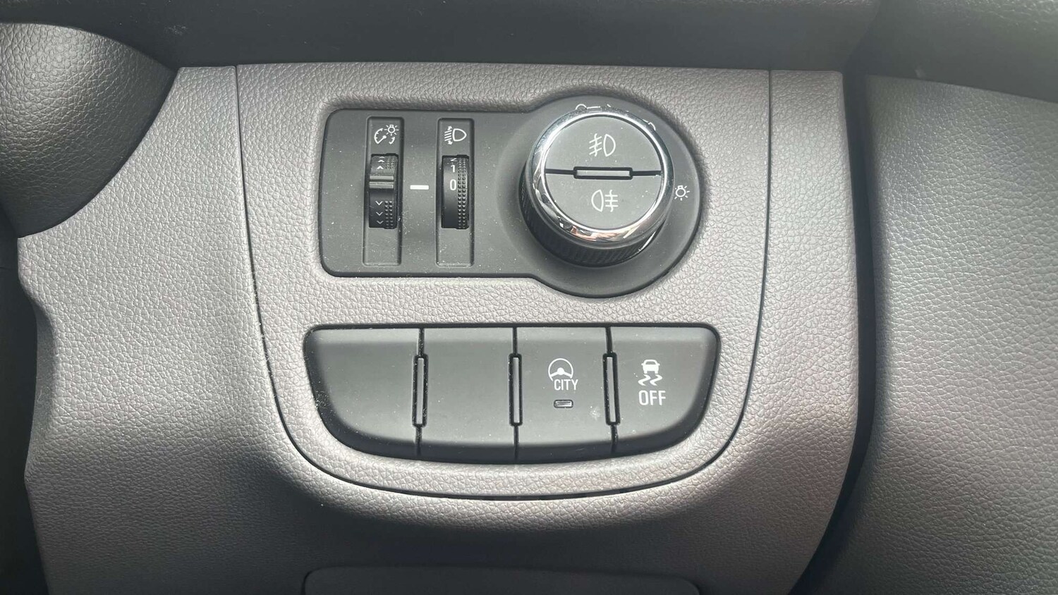 Used Vauxhall Viva for sale - 77857268: Photo 11