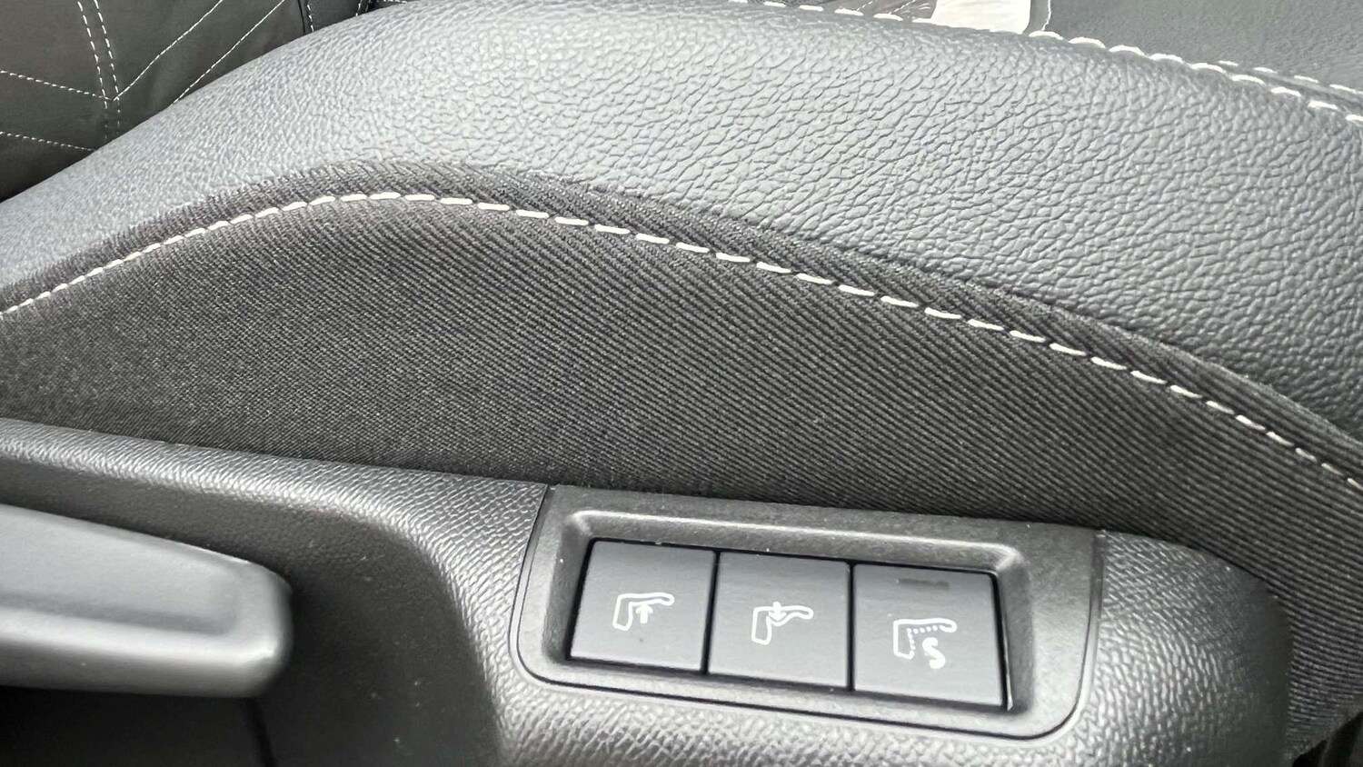 Used Vauxhall Mokka 2024 for sale - 78104933: Photo 11