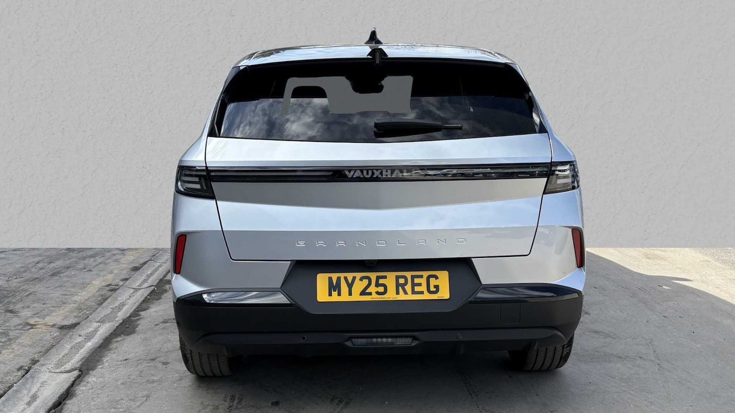 Used Vauxhall Grandland 2025 for sale - 77857832: Photo 3